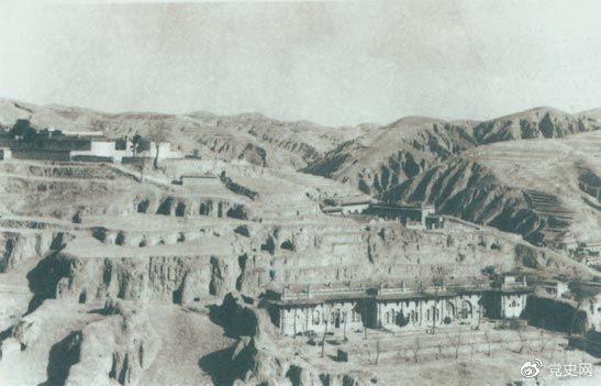 1947年12月25日至28日，中共中央在陜北米脂楊家溝召開(kāi)擴(kuò)大會(huì)議（十二月會(huì)議）。圖為會(huì)議會(huì)址。