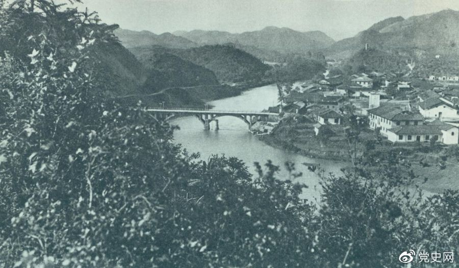 1930年12月,紅軍在龍岡地區殲滅國民黨軍第十八師近一萬人,活捉敵師長張輝瓚。圖為作戰舊址江西興國東北的龍岡。